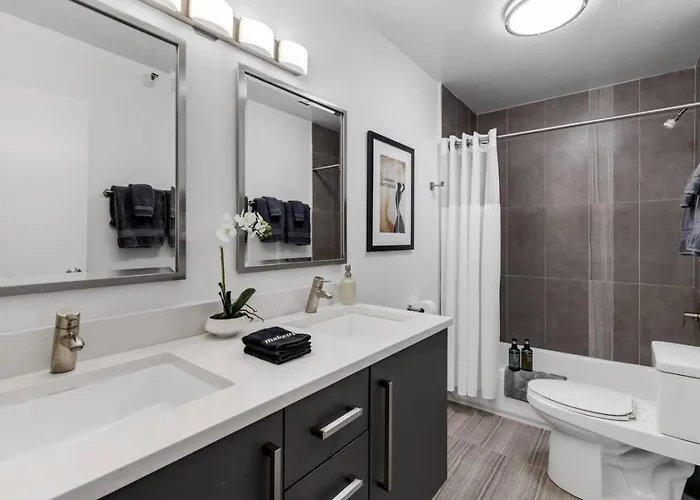 Dtown Penthouse - 4bd-4ba Parking Gym *